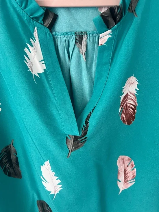 SHEIN Teal Feather-Print V-Neck Roll-Tab Tunic - Picture 2 of 4